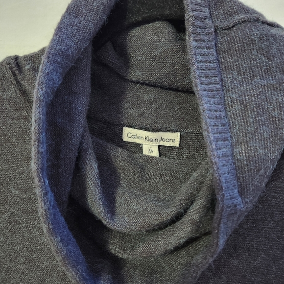 Calvin Klein Turtleneck Cowl Longsleeve Sweater - Picture 2 of 7